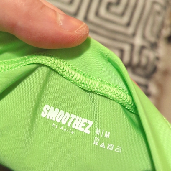 Neon Green Crop Top - Picture 3 of 3